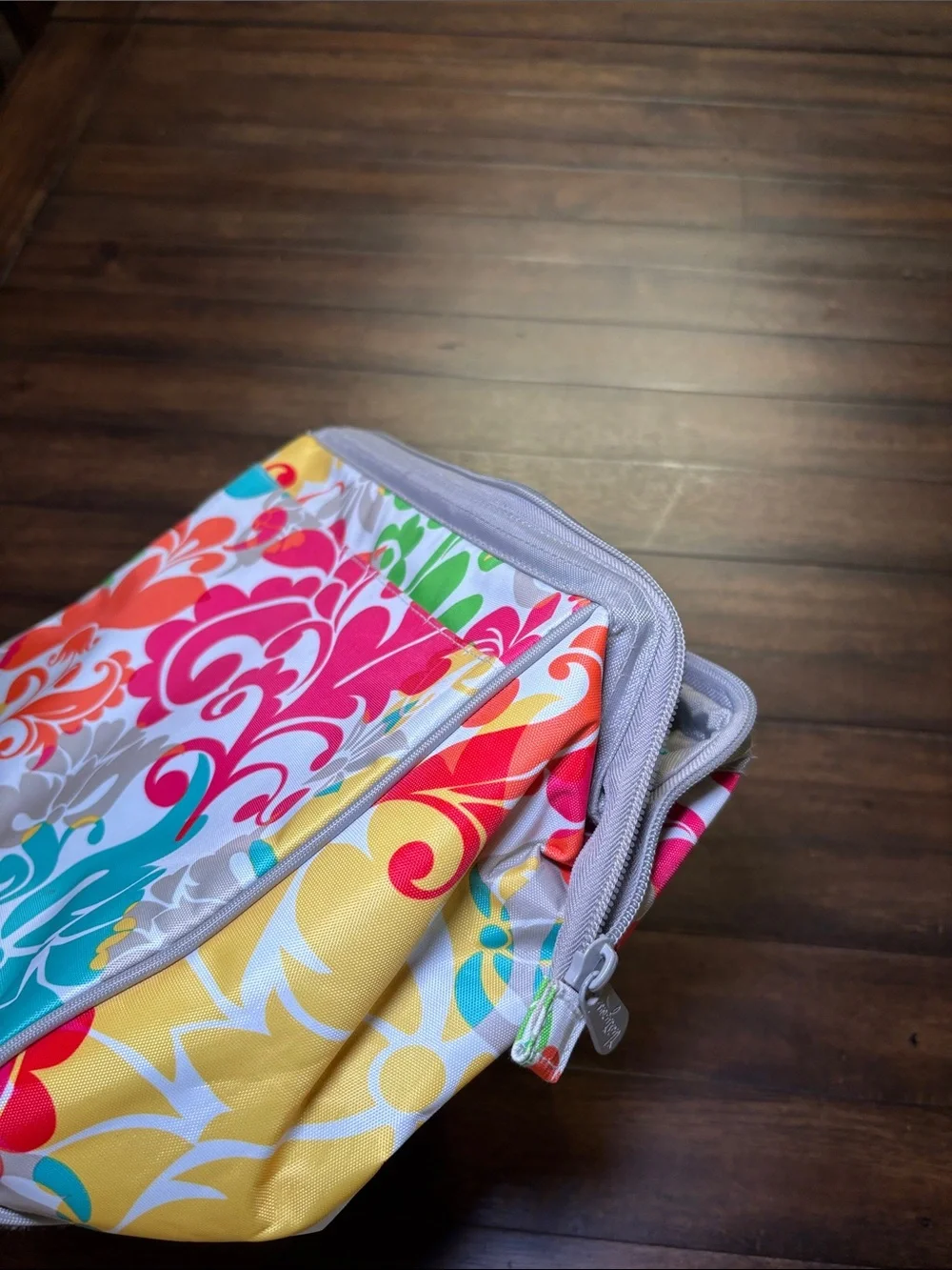thirty-one Floral Multicolor Cosmetic Case - Red Orange Turquoise Yellow Gray